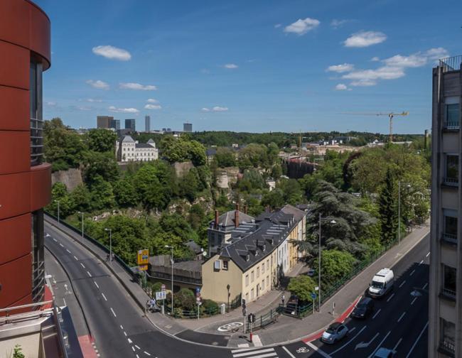 Luxury Penthouse Apartment With 3 Balconies -2 Bedrooms -Petrus View & Parking Luksemburg Zewnętrze zdjęcie